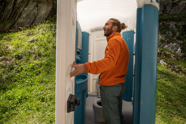 Portable Toilet Options We Offer in Corona De Tucson, AZ